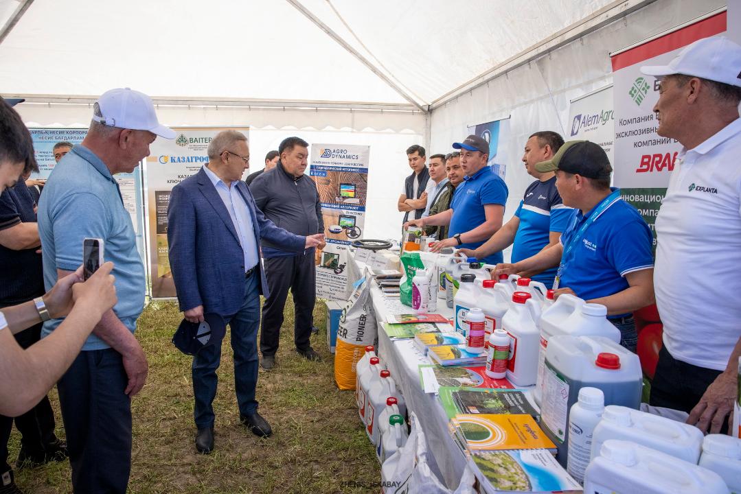Посещение выставки, организованной в рамках Дня поля
