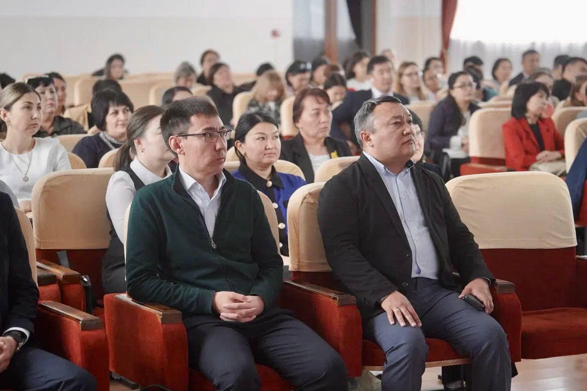 SHAKARIM UNIVERSITY ӨҢІРДІҢ КӘСІБИ БАҒДАР БЕРУШІ МАМАНДАРЫНЫҢ БАСЫН ҚОСТЫ