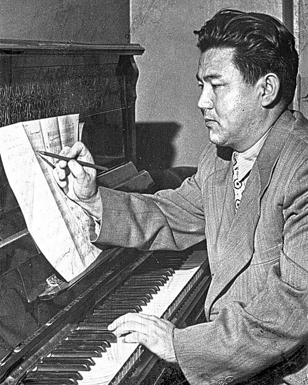 Лесби чирлидер порно