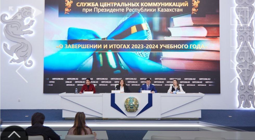 5-8, 10-сынып оқушылары қазақ тілі мен әдебиеті пәндерінен аралық емтихан тапсырады