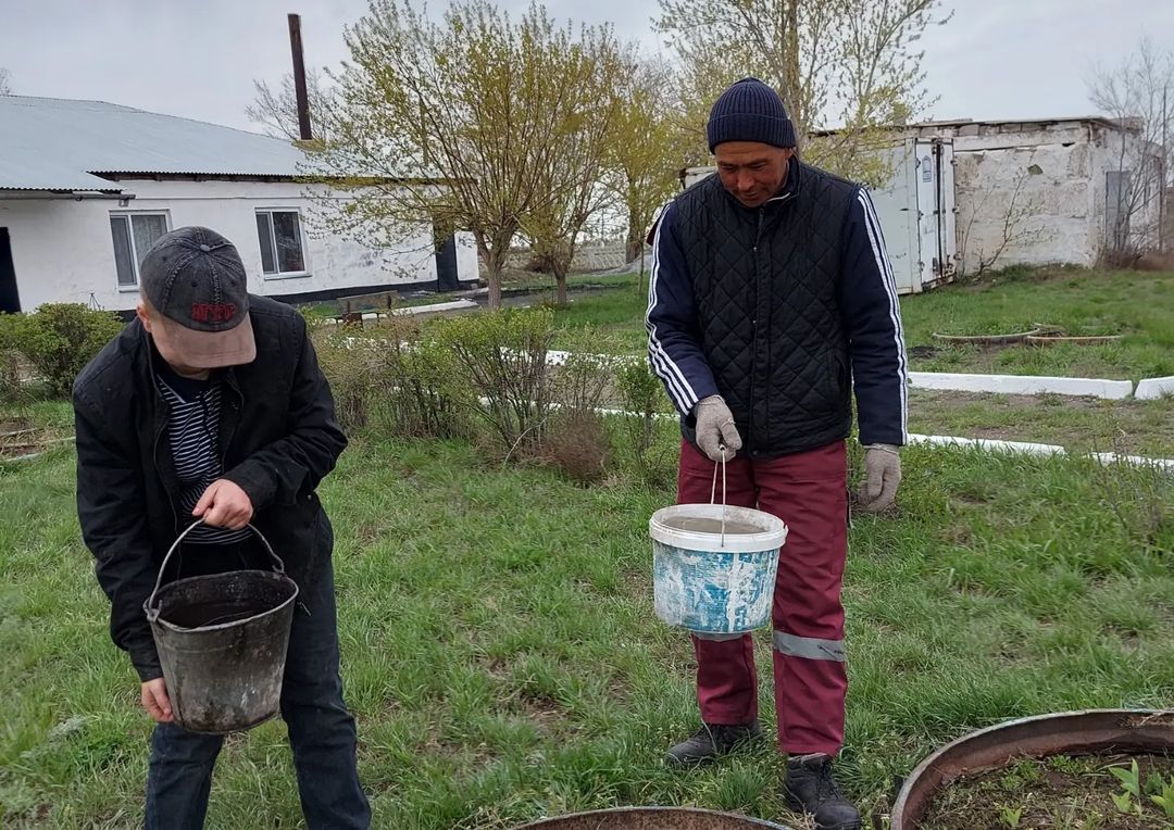 В селе Карой начался неделя экологической акции "Таза Қазақстан" “Өнегелі ұрпақ”.