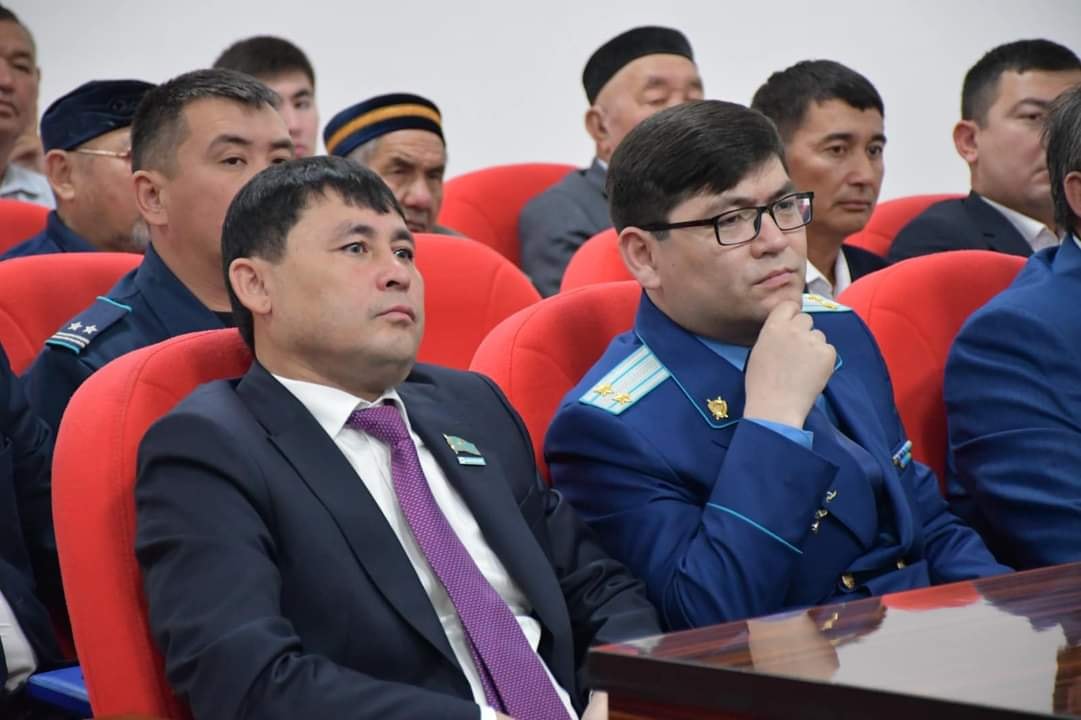 ТҮРКІСТАН ОБЛЫСТЫҚ СОТЫНЫҢ ТӨРАҒАСЫ АУДАН ТҰРҒЫНДАРЫМЕН КЕЗДЕСТІ