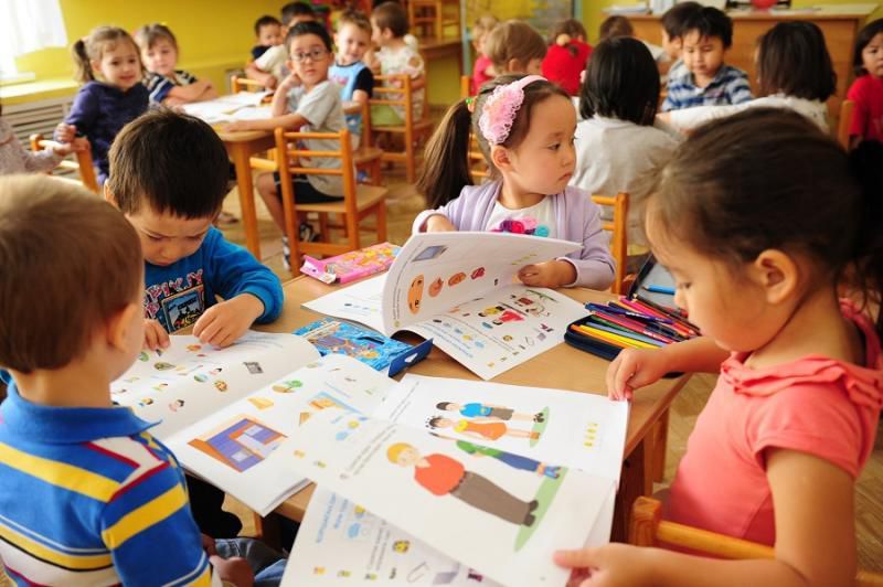 Как столичным родителям получить консультацию по зачислению в детсад?