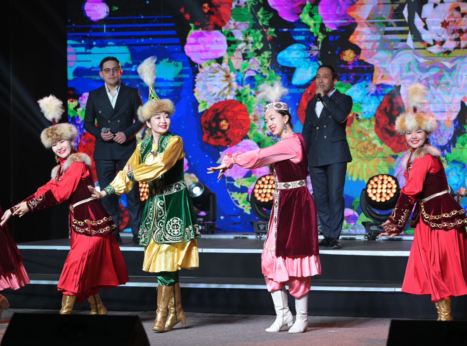 В Павлодаре прошло чествование работников культуры и искусства