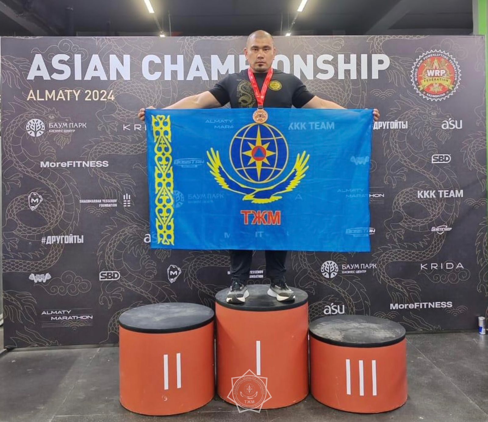 Атырауский пожарный занял 3 место по пауэрлифтингу на чемпионате Азии