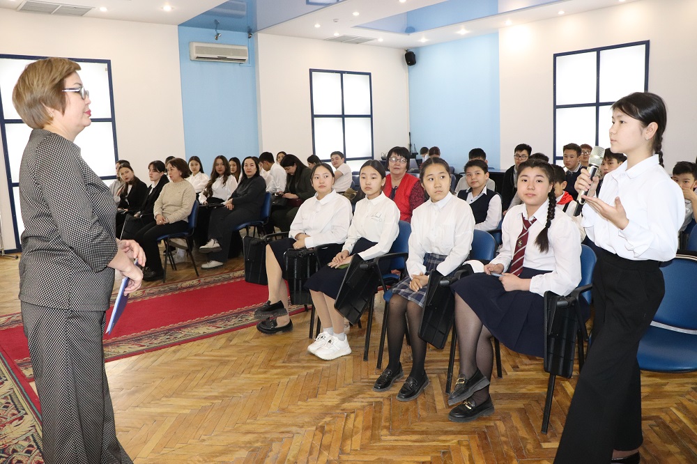 «Балалар бағының бағбаны»  Б. Соқпақбаевтың «Менің атым Қожа» кітабы бойынша  оқушылар арасында оқырмандар конференциясы