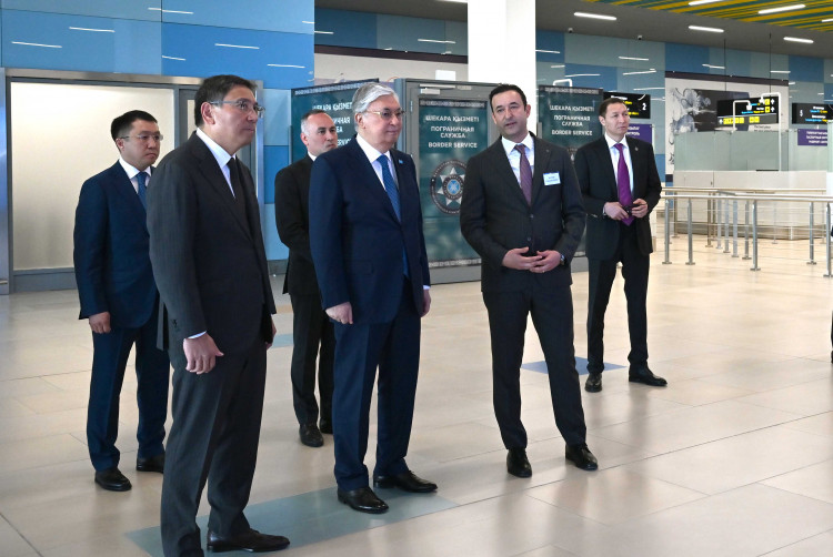 Глава государства Касым-Жомарт Токаев посетил новый международный терминал аэропорта Алматы