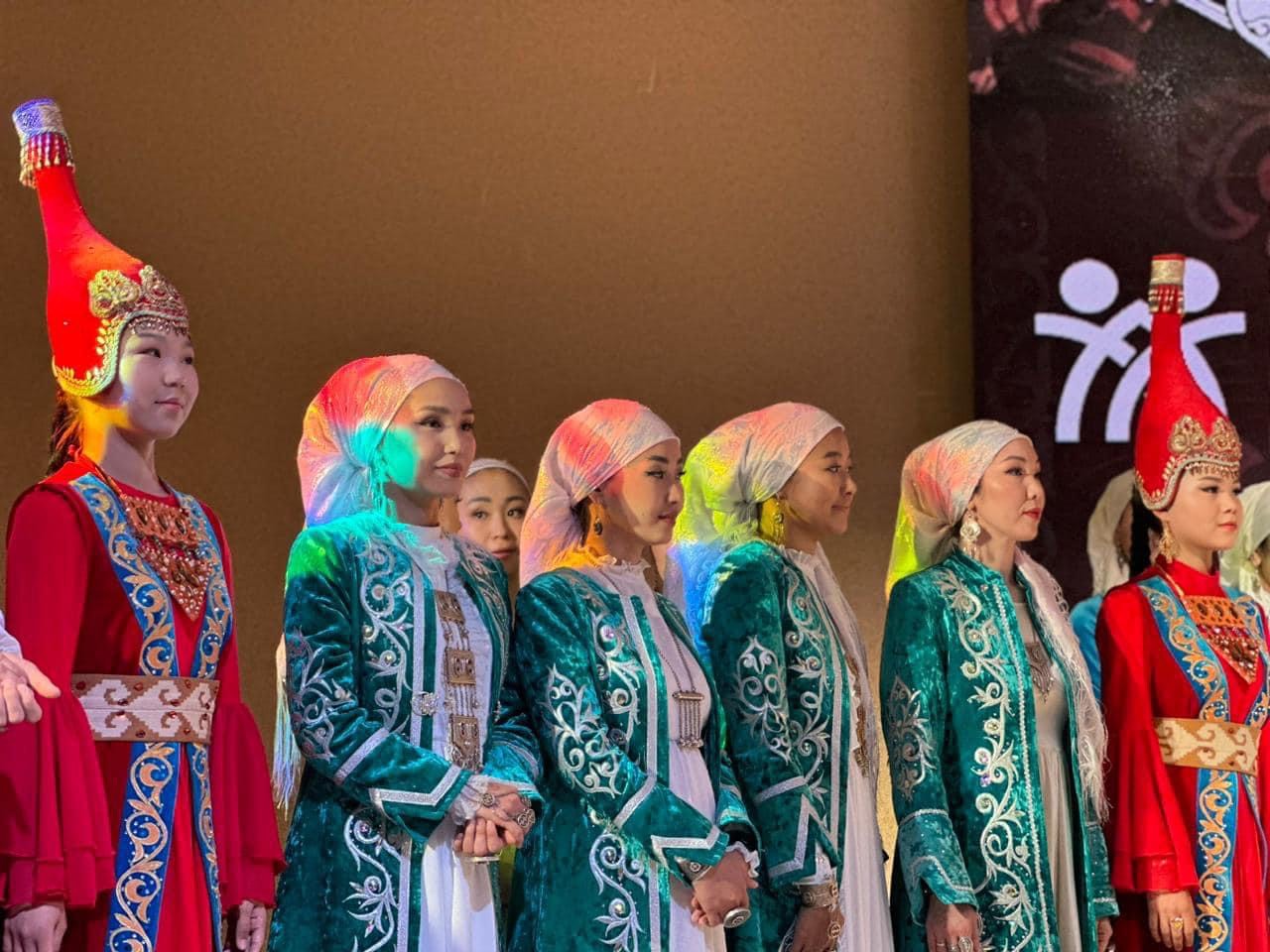 Орыс сидиу секс видео онлайн Әлемнің түкпір-түкпірінен порно жұлдыздар