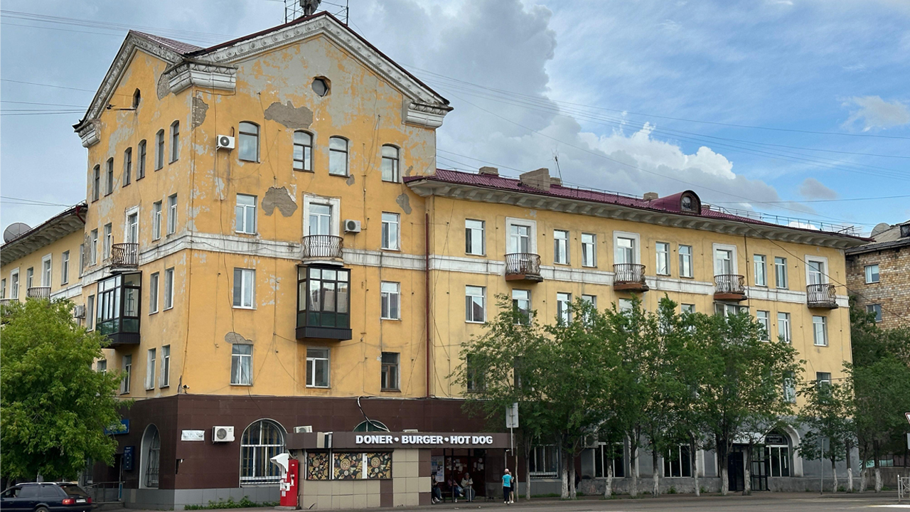 В Сарани многоэтажки на центральном проспекте перекрасят с учётом пожеланий жителей