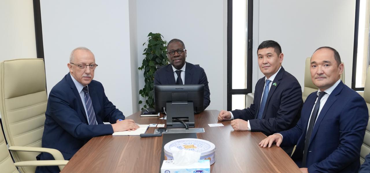 Ислам даму банкі Қазақстанда әлеуметтік-экономикалық жобаларды іске асыруға қатысуға қызығушылық білдіреді