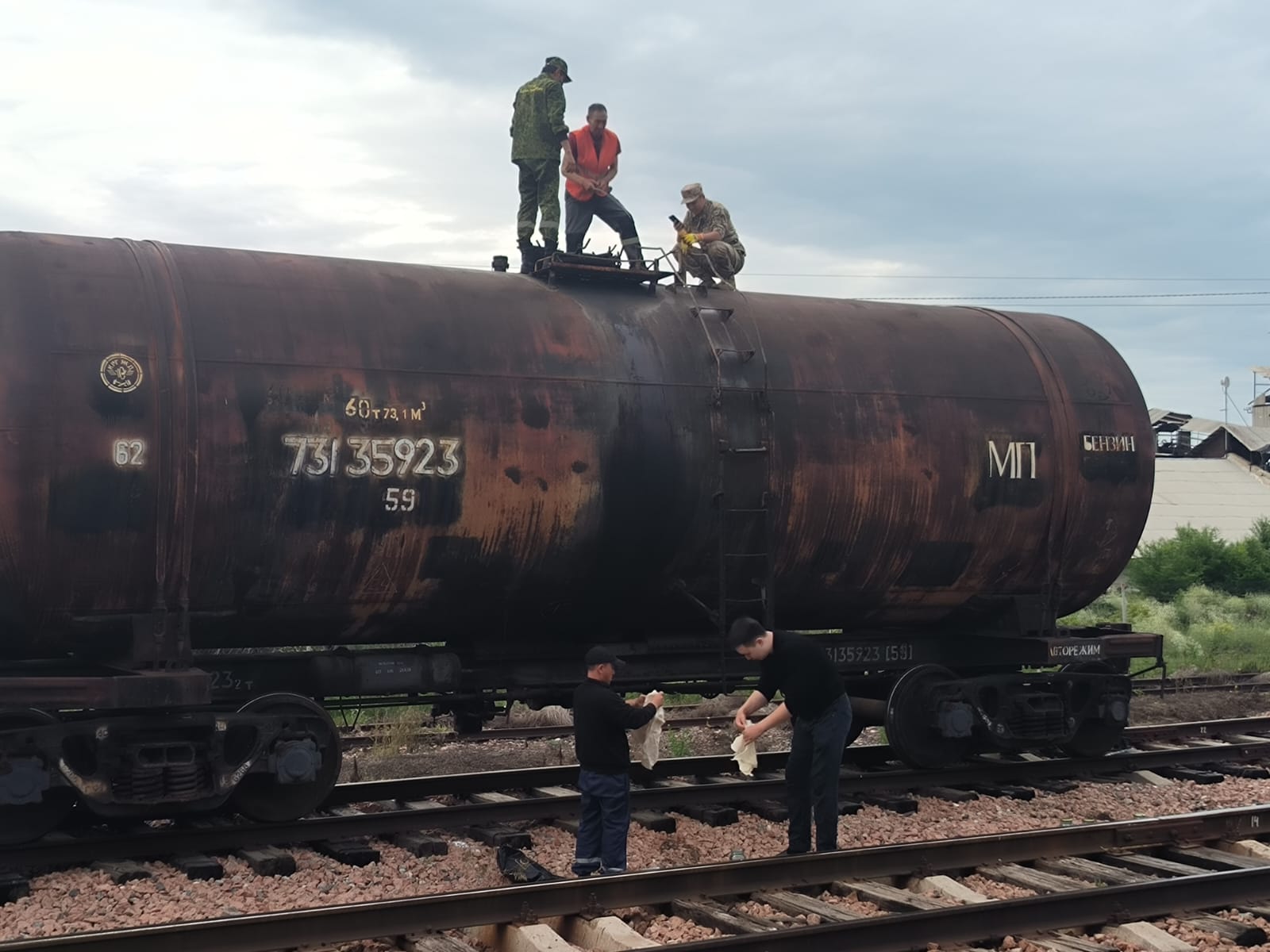 Пресечена попытка незаконного вывоза бензина из Казахстана в Кыргызстан