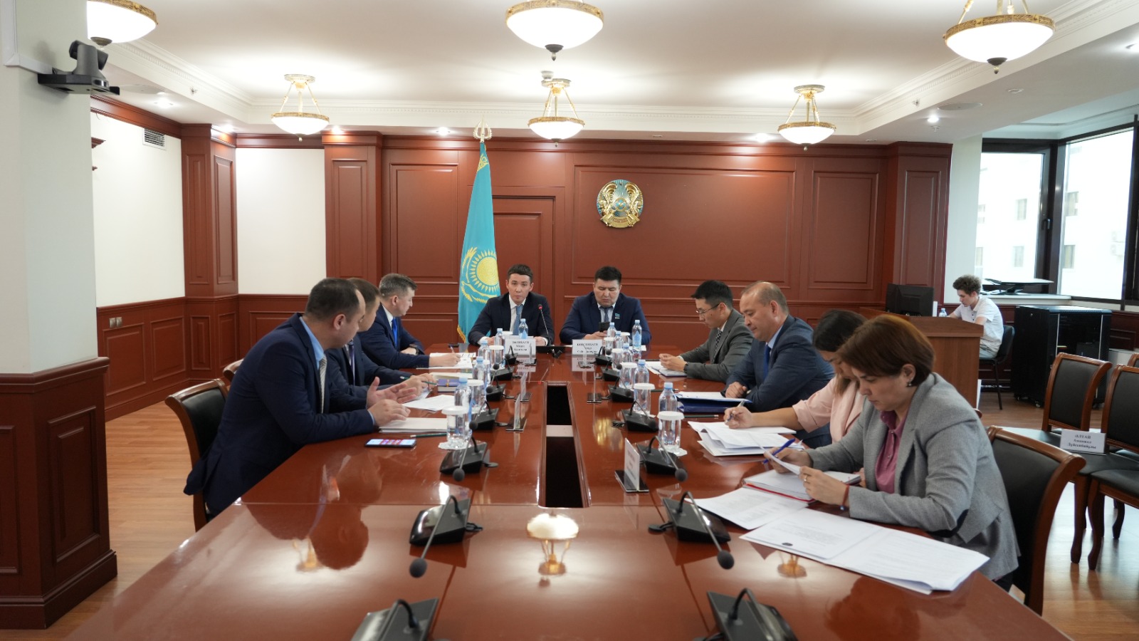РАБОЧАЯ ГРУППА МИНИСТЕРСТВА ТУРИЗМА И СПОРТА КАЗАХСТАНА РАССМАТРИВАЕТ ЗАПРЕТ НА АЗАРТНЫЕ ИГРЫ ДЛЯ ГОССЛУЖАЩИХ И ПРАВООХРАНИТЕЛЕЙ