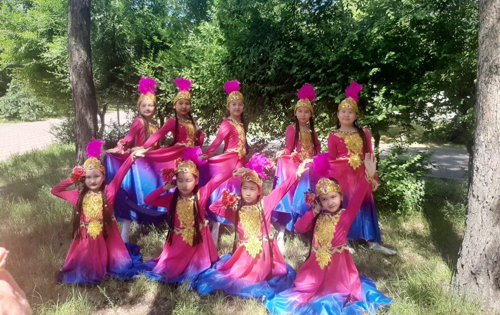 Танцевальный конкурс павлодарских школьников