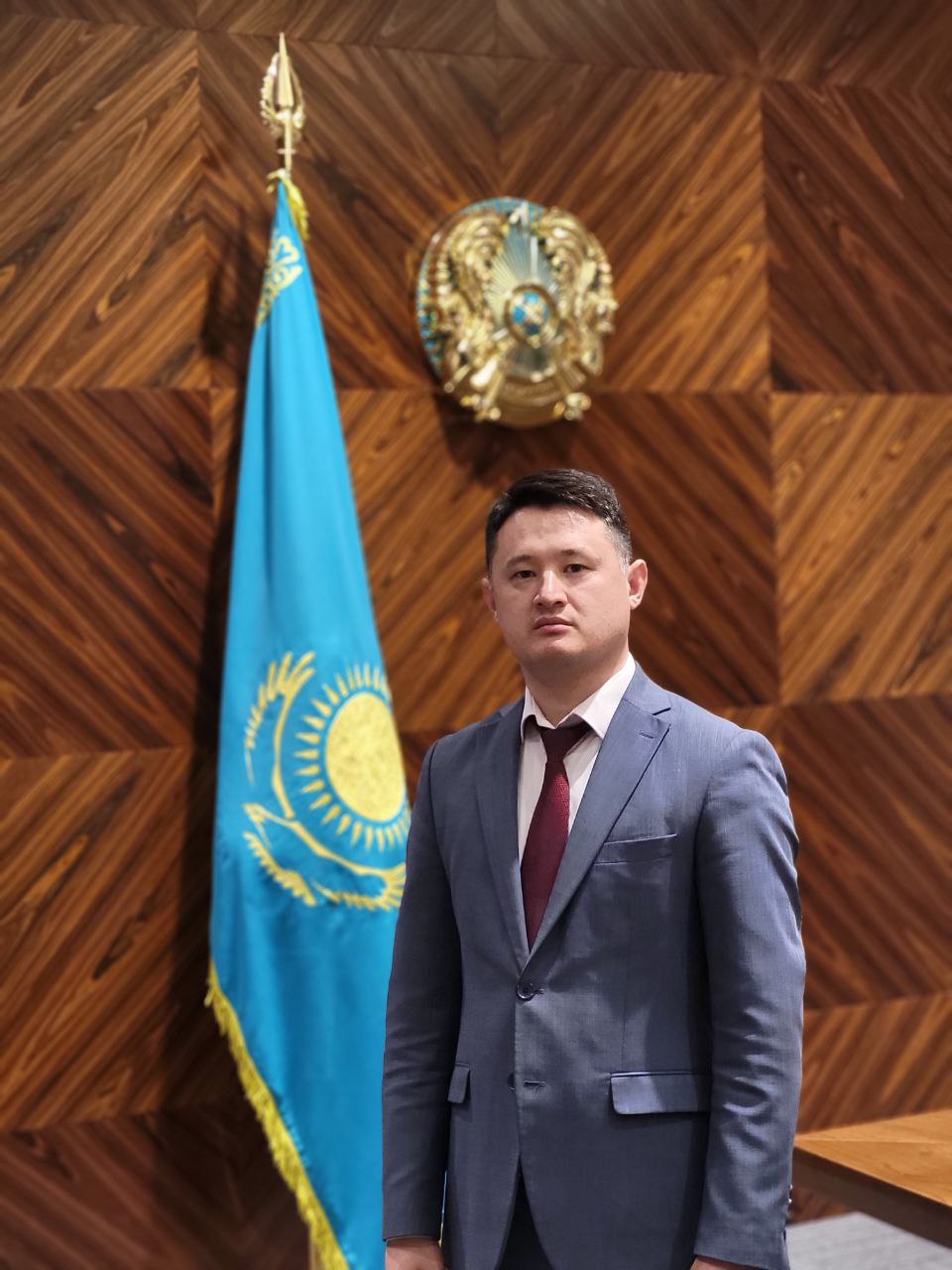 Беркутбаев Рафхат Жумайбекович назначен руководителем управления пассажирского транспорта и автомобильных дорог области Абай