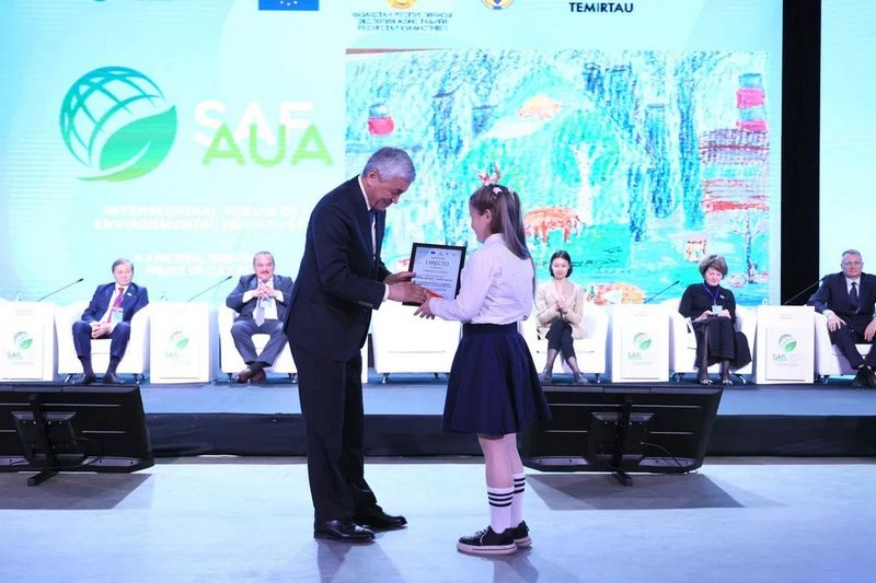 https://www.gov.kz/uploads/2024/6/4/e89b0c4ae41fb8f7175c7fb6fb5f6659_original.69587.jpg