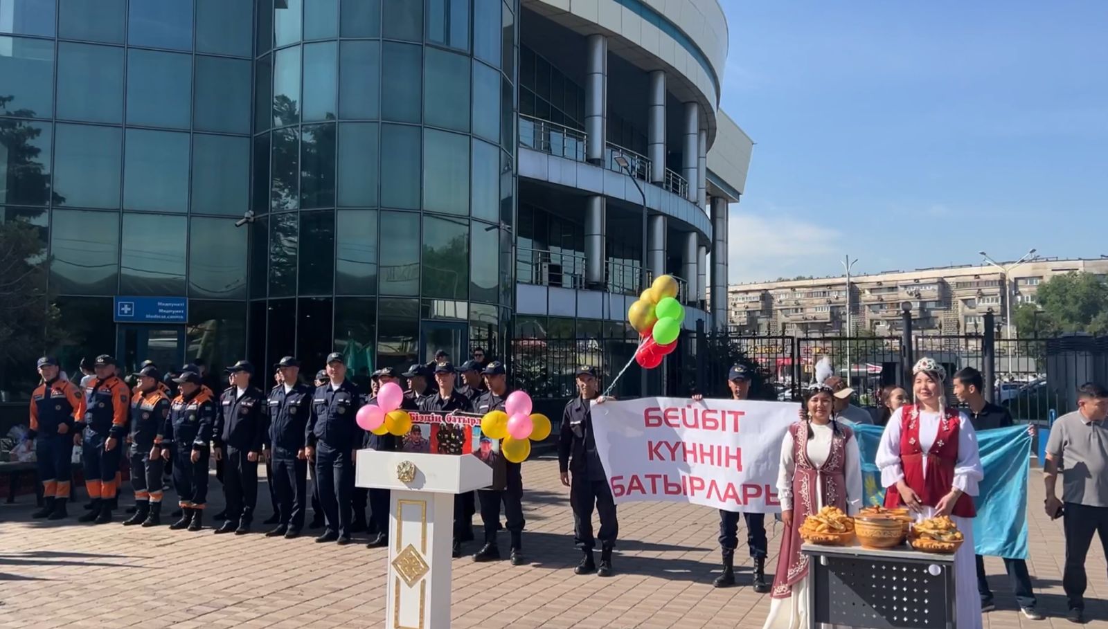 Спасатели ДЧС Алматинской области  вернулись из Атырауской области на место постоянной дислокации