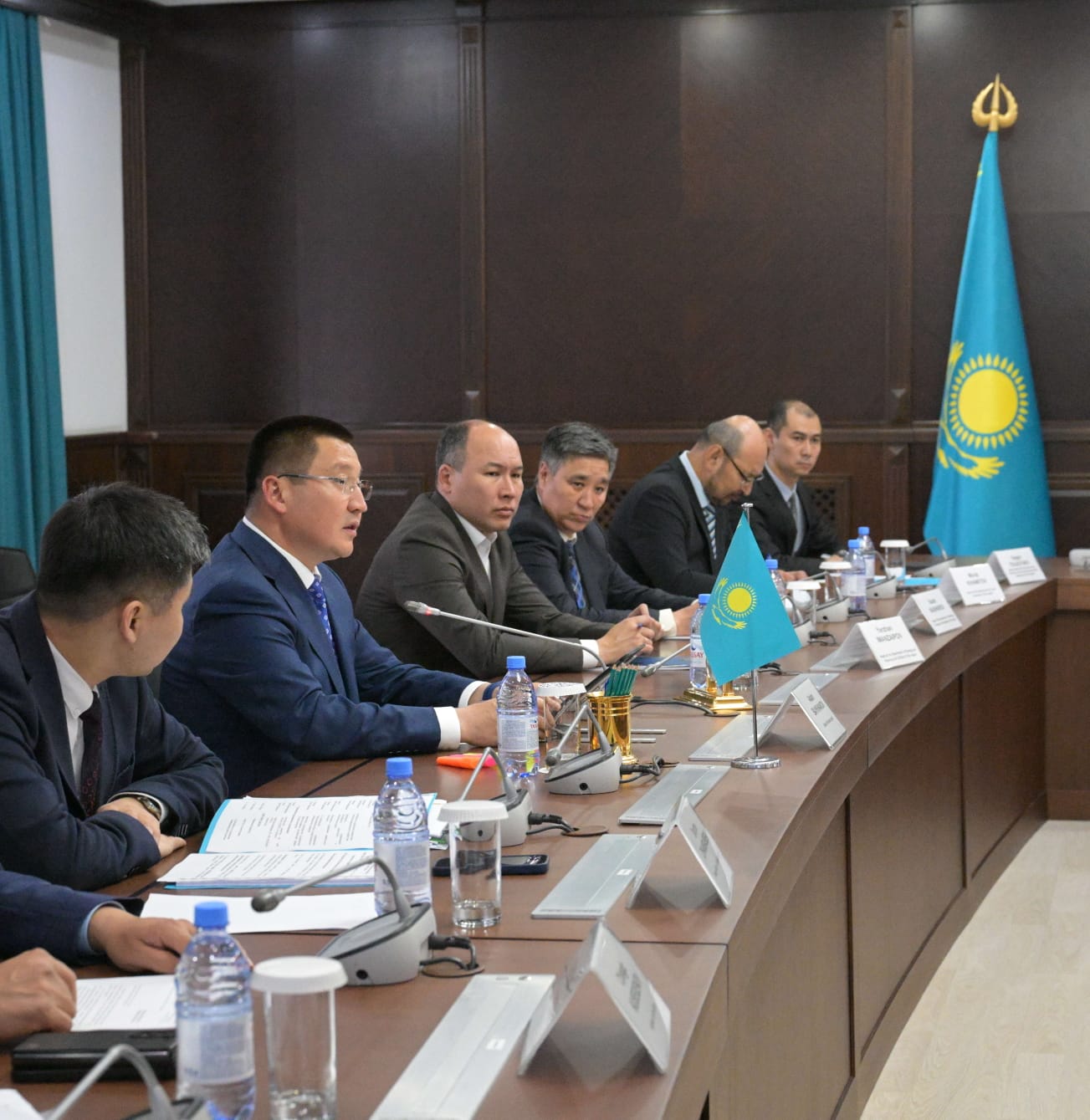 Аким области встретился руководством китайской компании «East Hope Group»