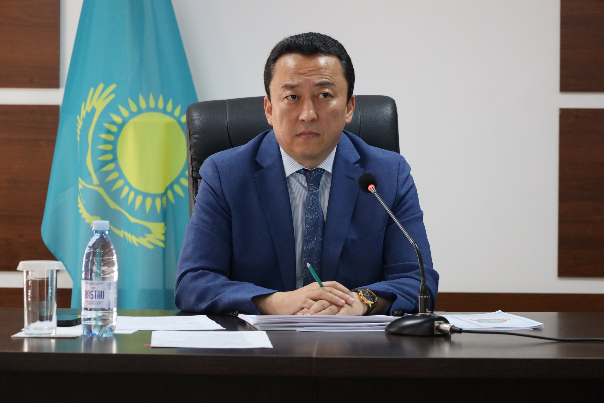 АППАРАТ МӘЖІЛІСІНДЕ 3 МӘСЕЛЕ ҚАРАЛДЫ