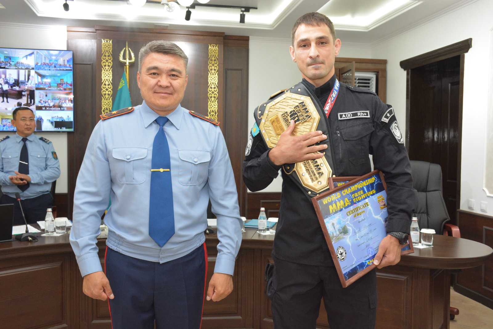 СҚО полицейлері MMA Free Fighting бойынша өткен әлем чемпионатында алтын медальдарды жеңіп алды