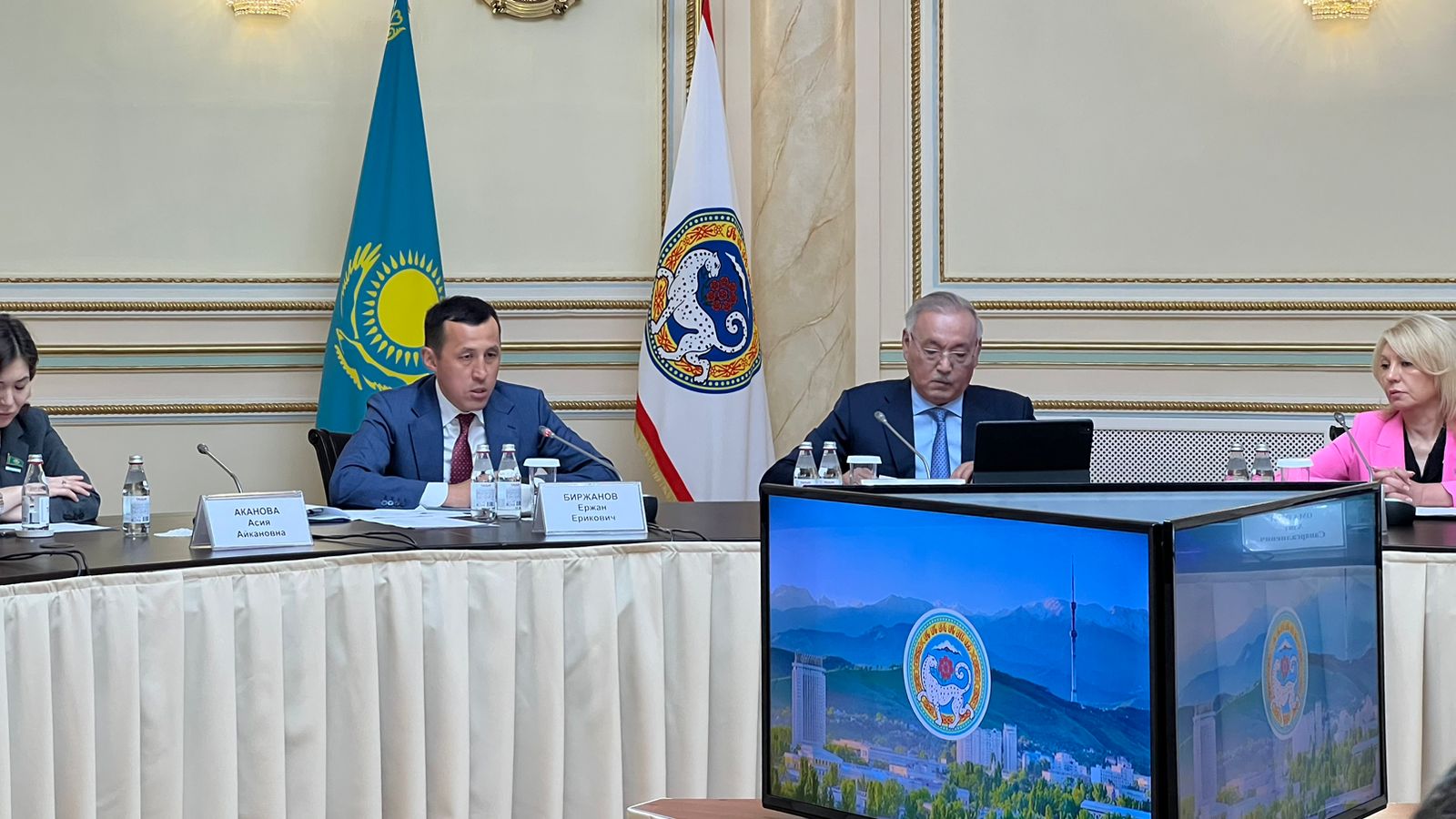 Вице-министр финансов Ержан Биржанов рассказал о совершенствовании ...