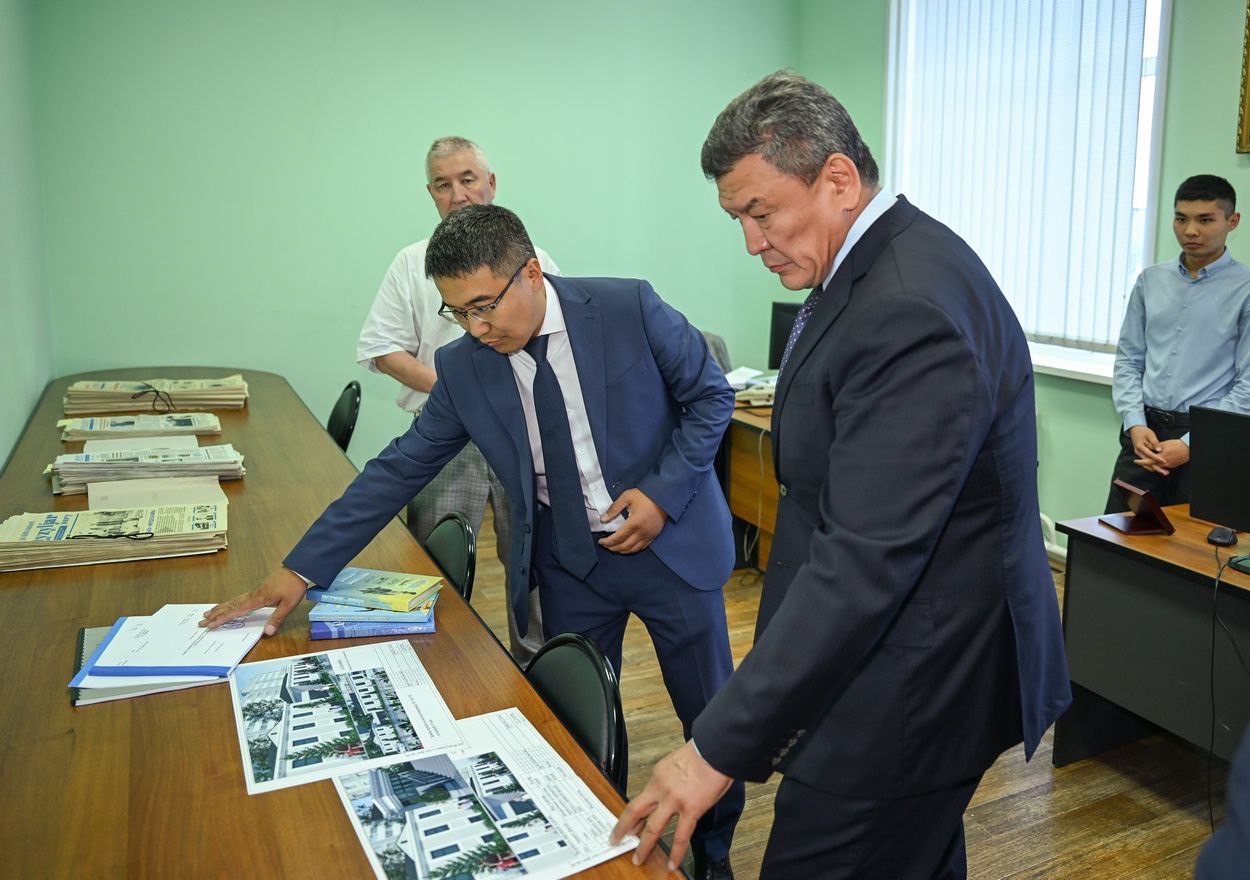 Аким СКО встретился с коллективами региональных газет и ТВ