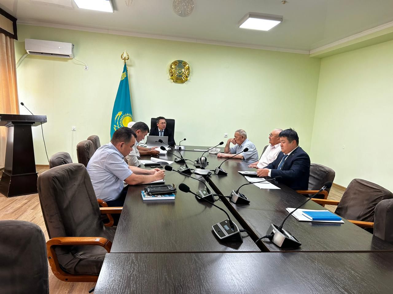 Бүгін, қала әкімінің орынбасары Ж.Аймағамбетовтың төрағалығымен Қызылсай ауылының 65 жылдық мерейлі мерейтойын кеңінен атап өту бойынша атқарылып жатқан жұмыстар қаралып, іс-шаралар жоспарының орындалысы мен алдағы уақытта атқарылатын жұмыстарды талқыланды.