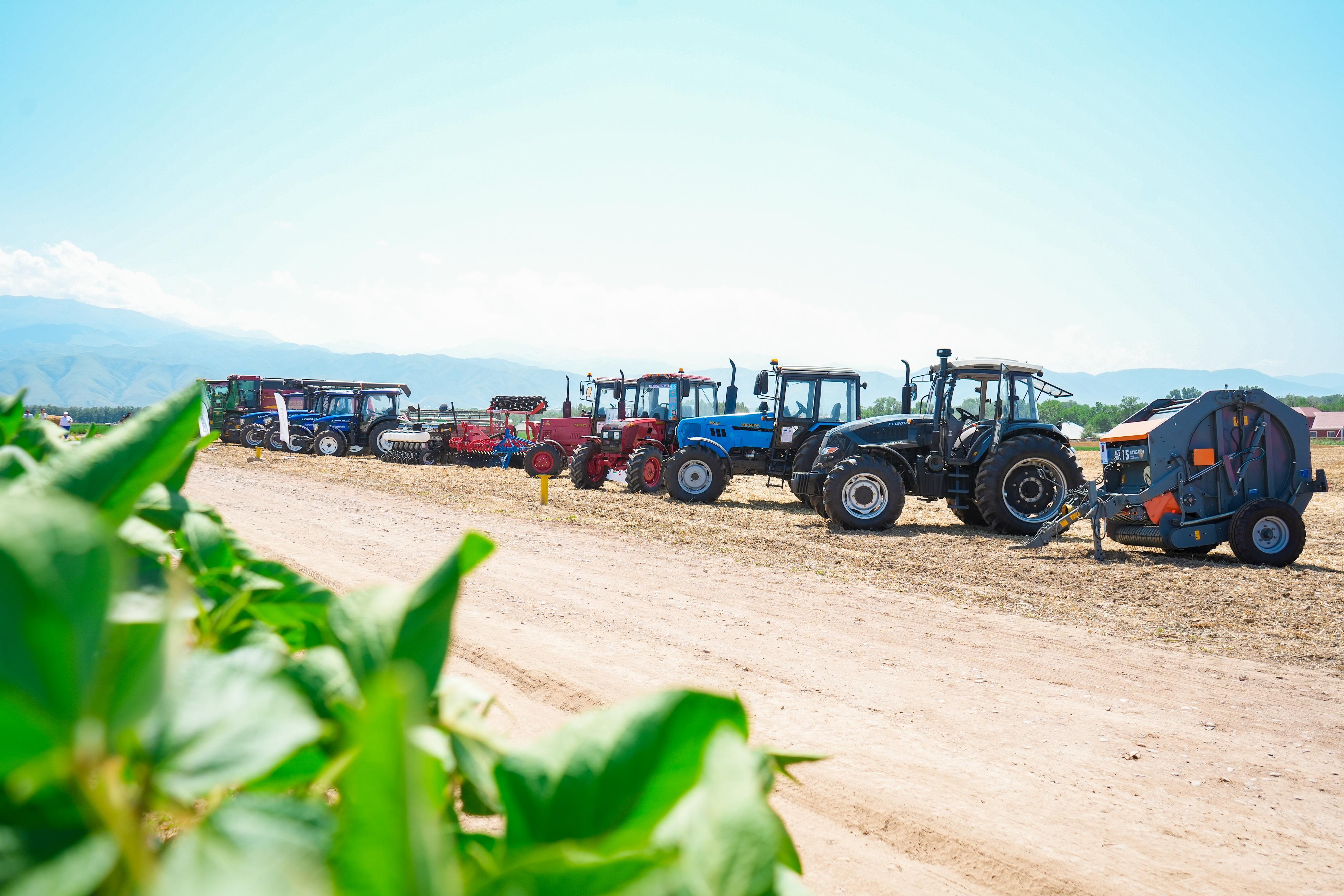 Көктемгі егін егу жұмыстарына Жамбыл облысында 10 мыңнан астам ауыл шаруашылығы техникасы дайындалды