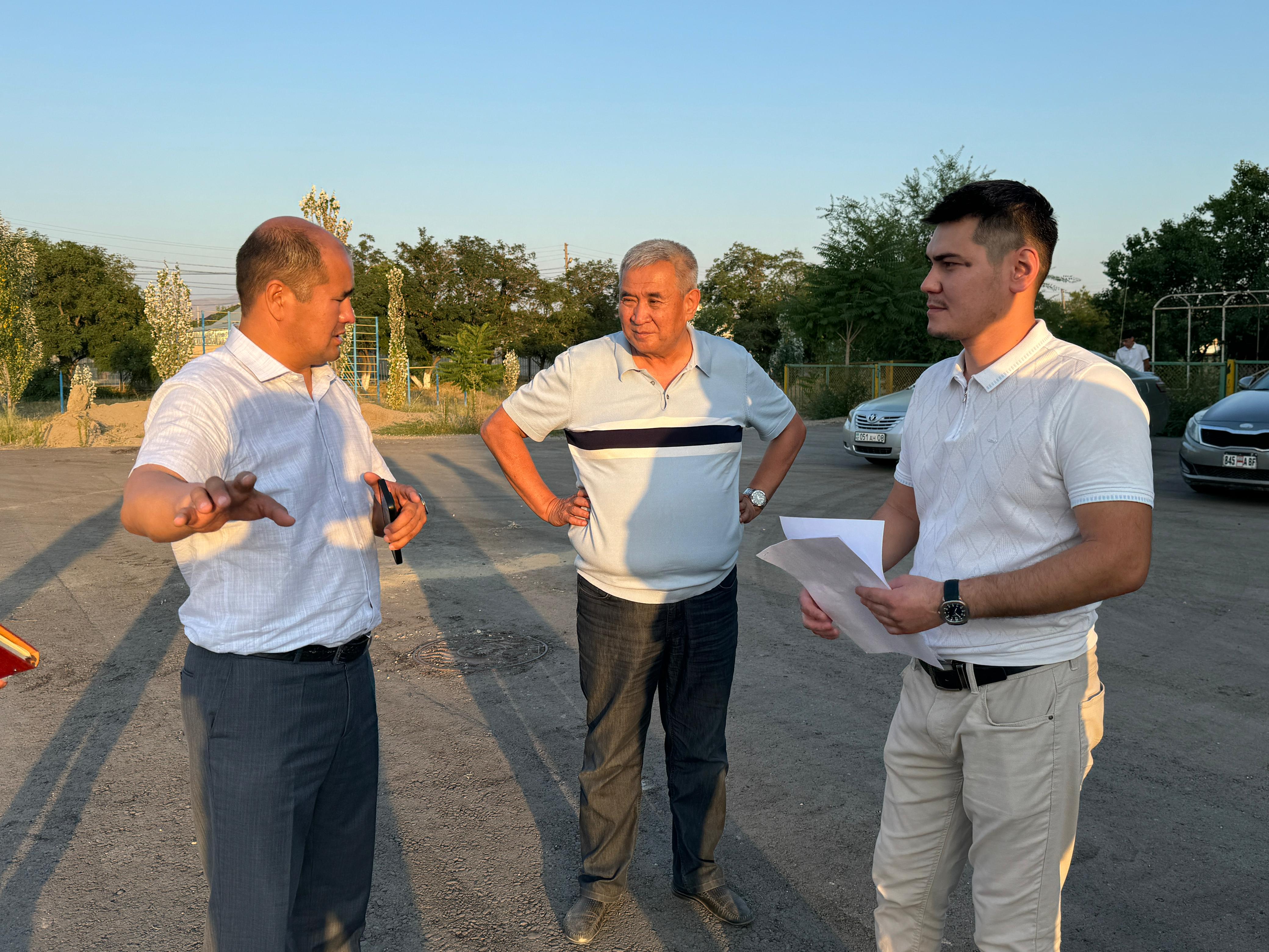 Тараз қаласы әкімінің міндетін атқарушы Қайрат Исмаил шаһар аумағындағы бірқатар білім нысанын аралады