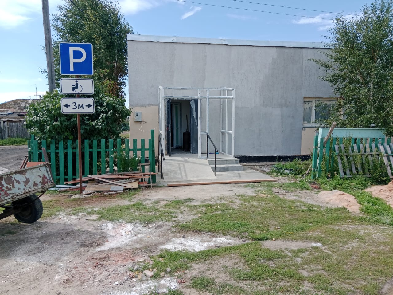Сарыөзек ауылдық округіне қарасты Ақан ауылының мәдени ошағында Зеренді ауданының мәдениет бөлімінің тапсырысымен ағымды жөндеу жұмыстары өткілізуде. Қазіргі уақытта 40 орындық мәдени ошақтың жөндеу жұмыстары аяқталу сатысына жақын.  Мәдениет ошағы ауылымыздың көрікті нысандарының бірі болып қана қоймай ауыл жастарының өнерлерін шыңдай түсетін орталық болады деген сенімдеміз.