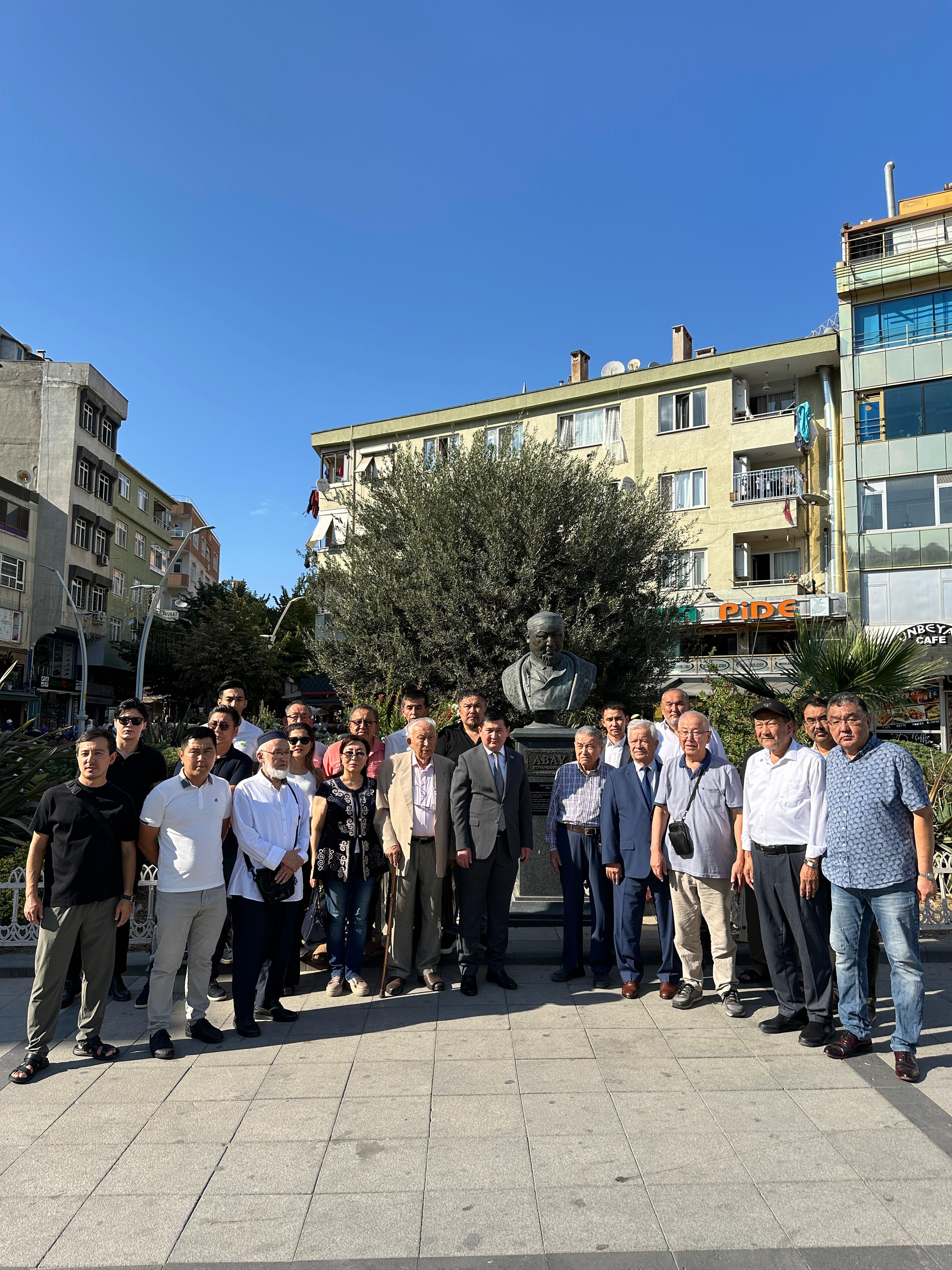 Ыстанбұлда Хакім Абай Құнанбайұлы күні аталып өтті