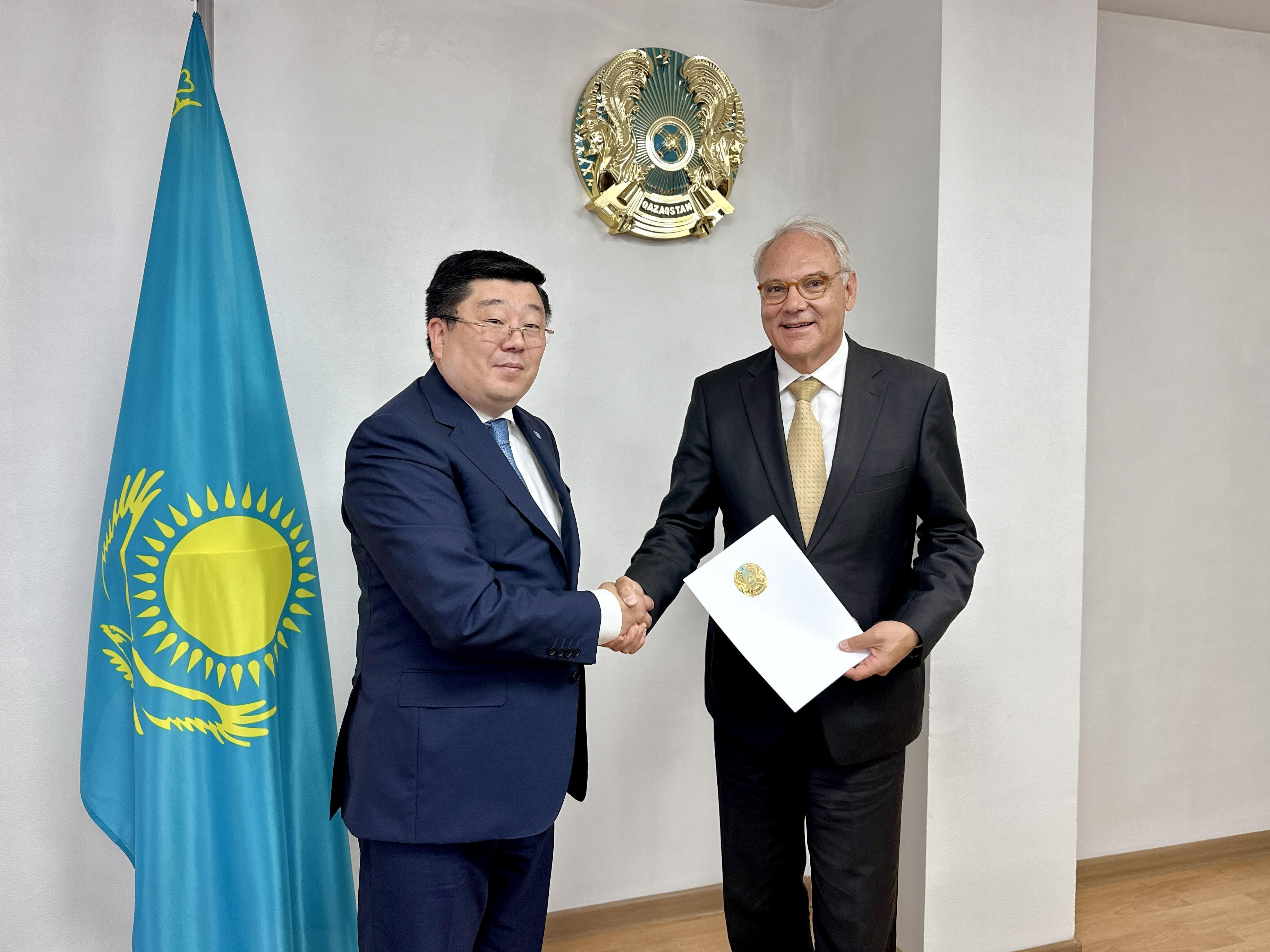 Сперматозоидтарды микроскоппен көруге бола ма?