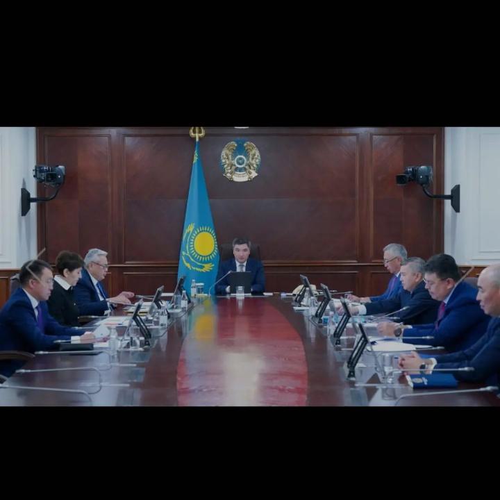 Олжас Бектенов ЖЭО, желілер мен әлеуметтік нысандардың жылу беру маусымына дайындығын қамтамасыз етуді тапсырды