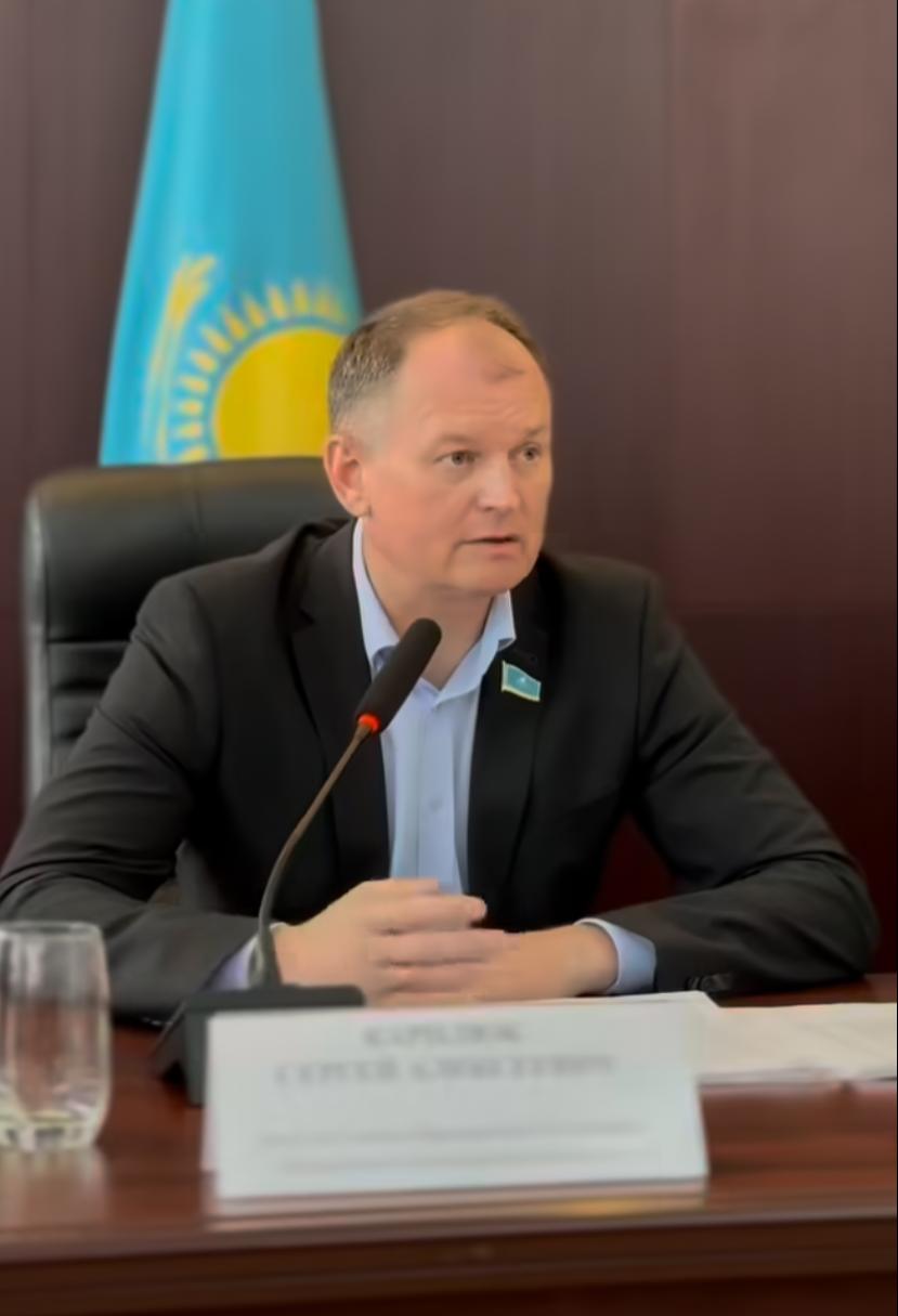 Қарасу ауданына Қазақстан Республикасы Сенатының депутаты-Карплюк Сергей Алексеевич келді
