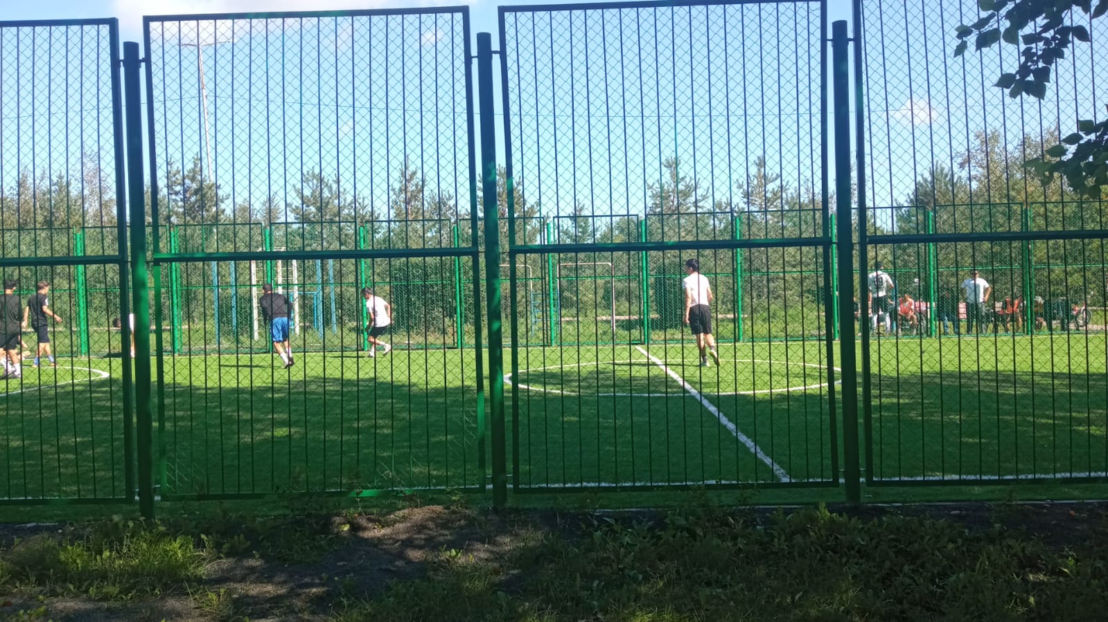 Футбольный матч ко Дню спорта