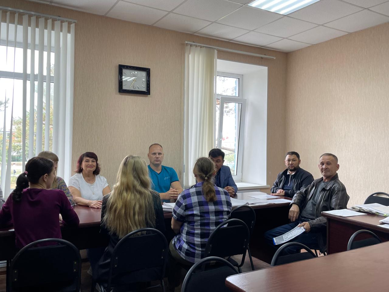 Қостанай АЭЖ "КЭЦ" ЖШС мекемесінде Қостанай ауданының iшкi саясат бөлімінің теологi Азамат Мұрзақанов "Экстремизм және терроризм