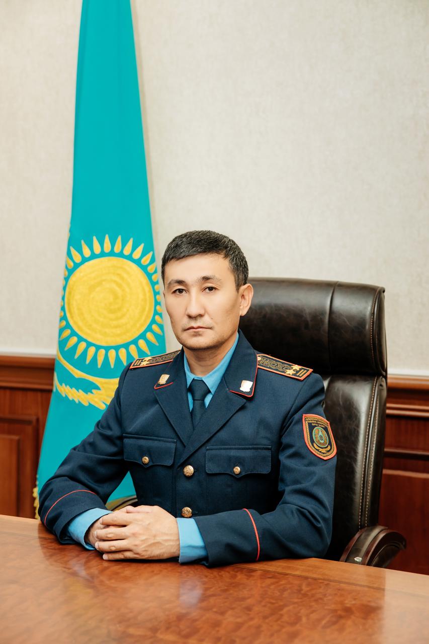 Сексуалдық әйелдің шәуетіндегі киска