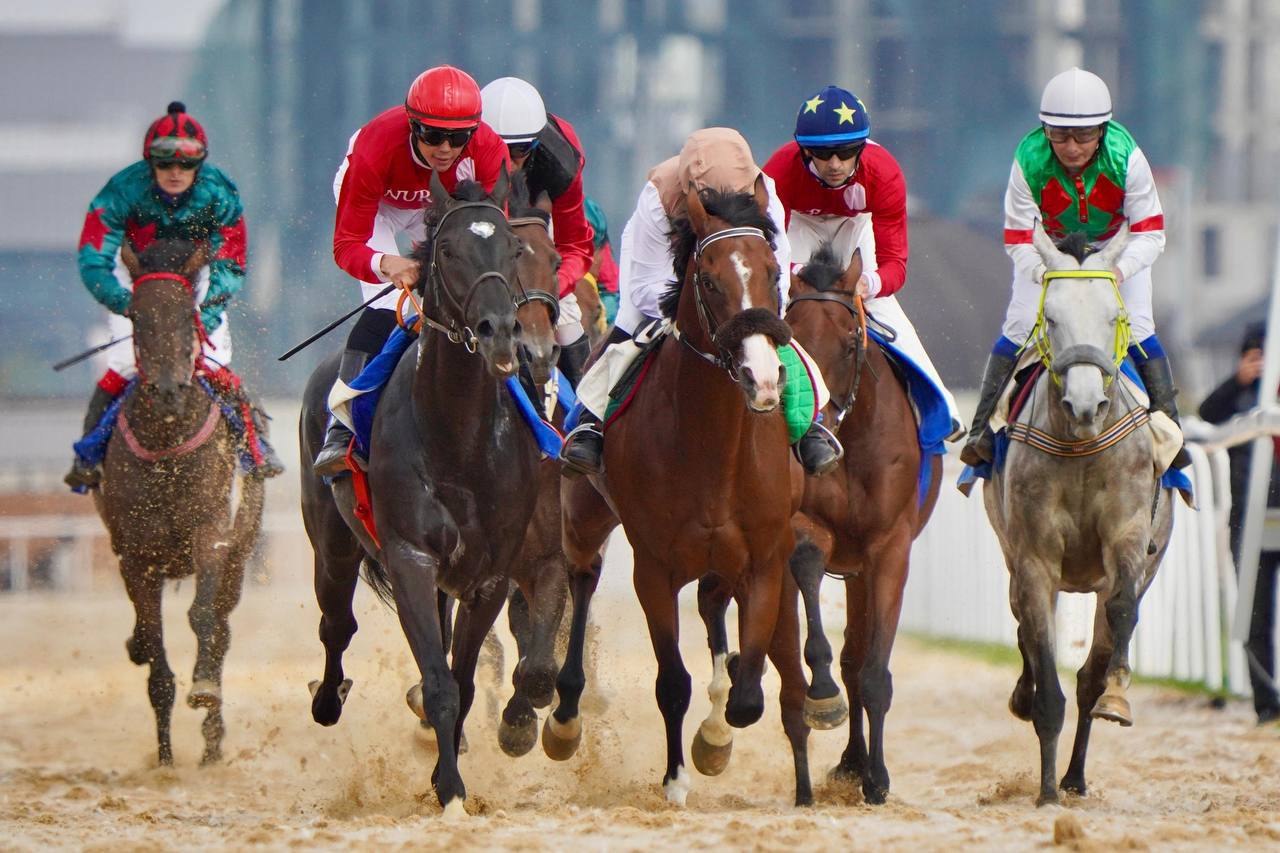 В УШКЫР БАЙГЕ НА 3200 МЕТРОВ ВСЕ ПРИЗОВЫЕ МЕСТА ЗАНЯЛИ СКАКУНЫ ИЗ КАЗАХСТАНА