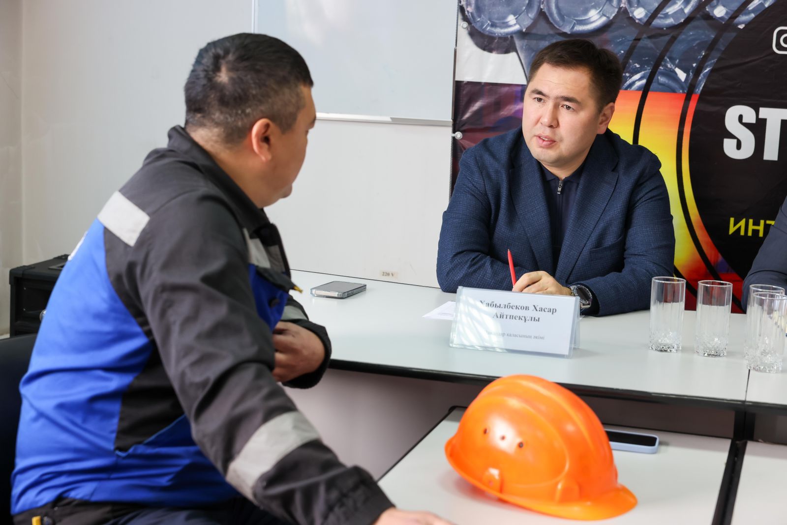 Выездной прием граждан по личным вопросам провели с работниками ТОО «KSP Steеl»