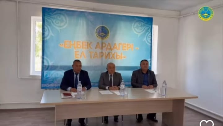 Бүгін аудан әкімі Ермек Карентаев Көкжелек ауылында болды