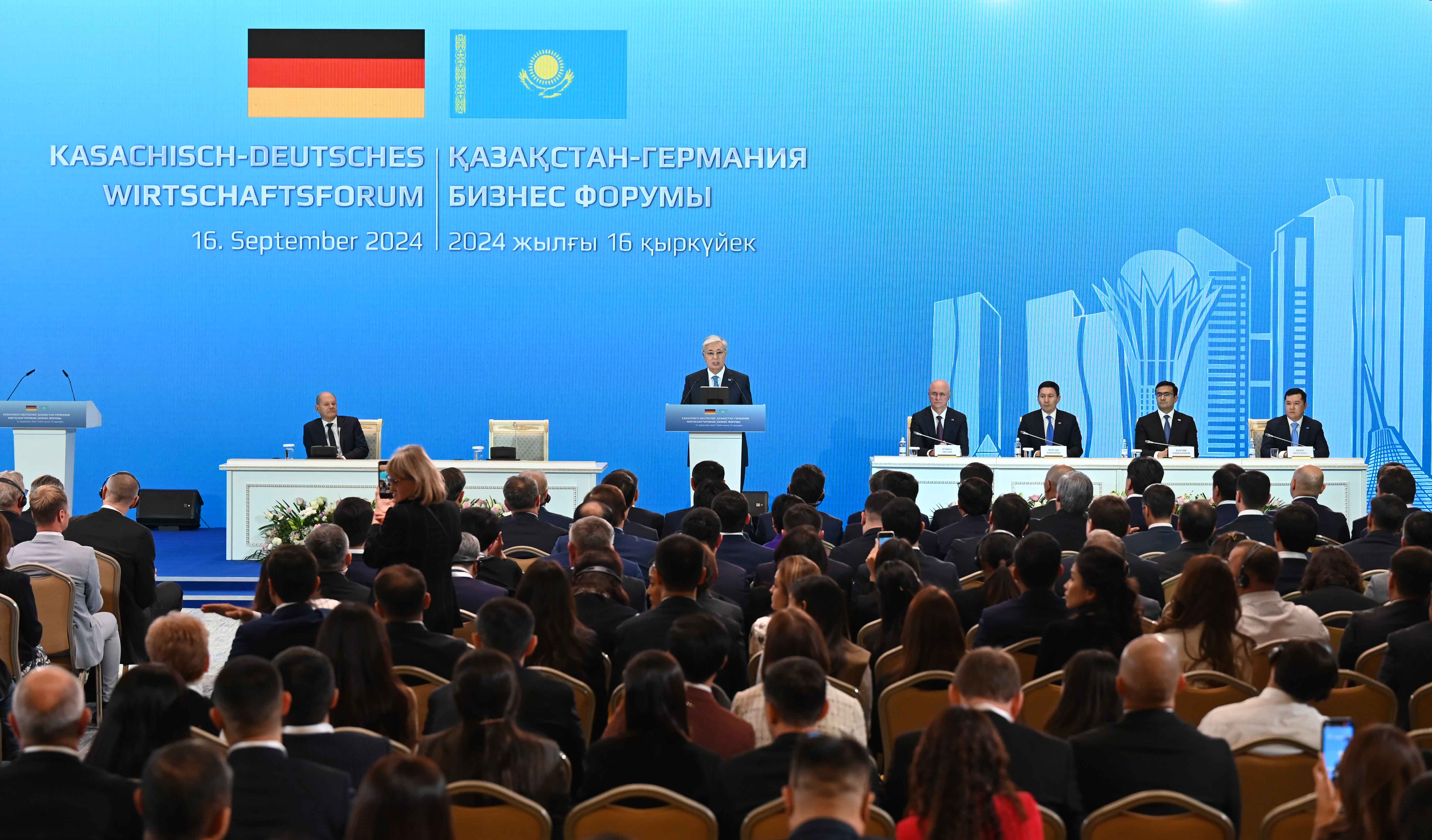 Das Staatsoberhaupt sprach auf dem Wirtschaftsforum „Kasachstan-Deutschland“