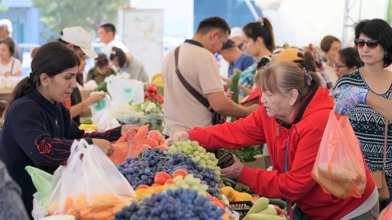 Более 400 тонн продукции привезут на ярмарку в Астане товаропроизводители трех областей