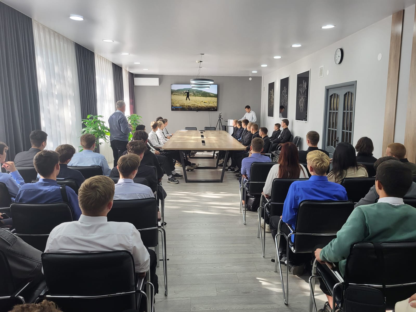 Әкесі кішкентай қызын жыныстық қатынасқа азғырған