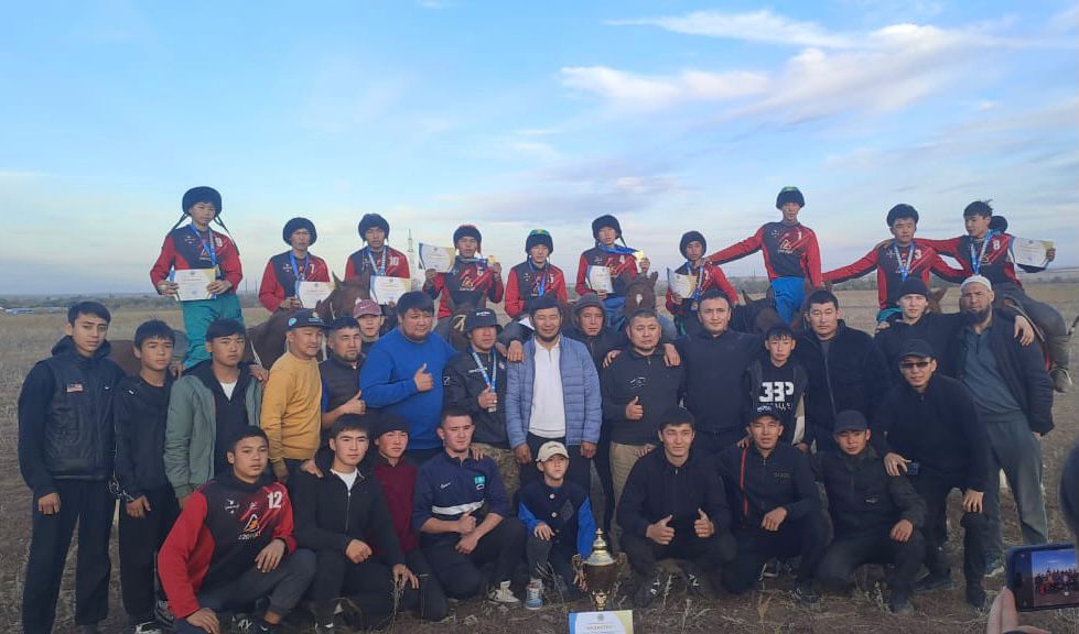 Қарағанды қаласында көкпардан жасөспірімдер арасында облыстық чемпионат өтті