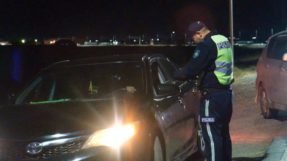 Тәртіп сақшылары жол қозғалысы ережесін сақтауды ескертеді