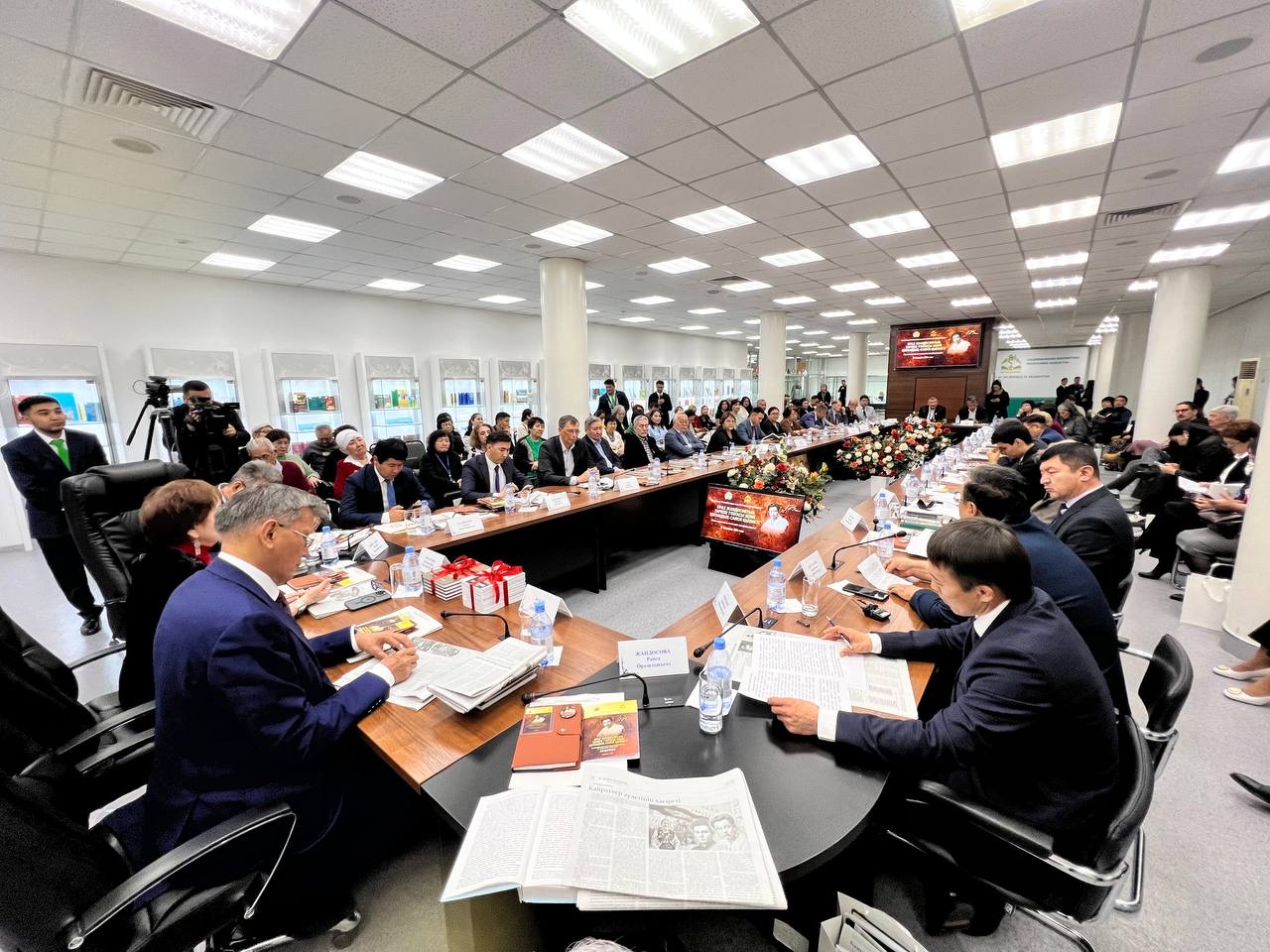 Ораз Жандосовтың 125 жылдығына арналған халықаралық ғылыми конференция өтті