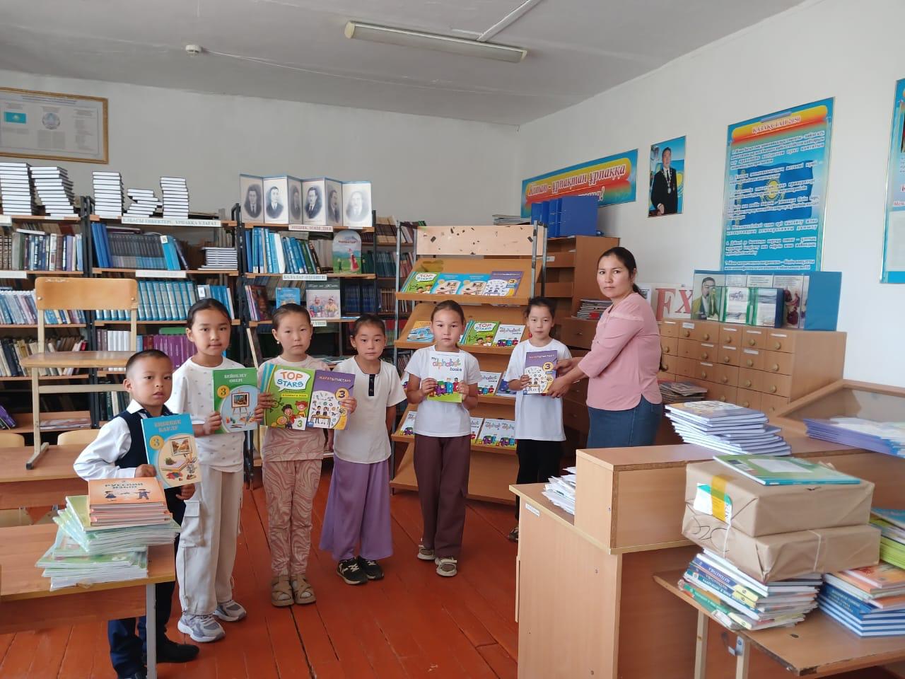 Ұлытау облысы білім басқармасының «Жаңаарқа ауданы білім бөлімі» ММ 2024-2025 оқу жылында оқулықтар мен оқу әдістемелік кешендерінмен қамтамасыз ету жұмыстары