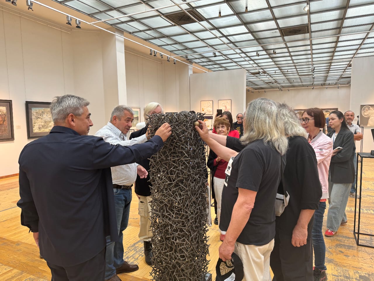 В Алматы открылась выставка известных российских мастеров