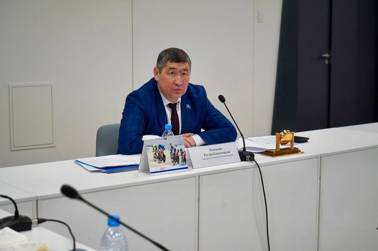 Руслан Есеналин провел встречу с руководителем национальной сборной по боксу