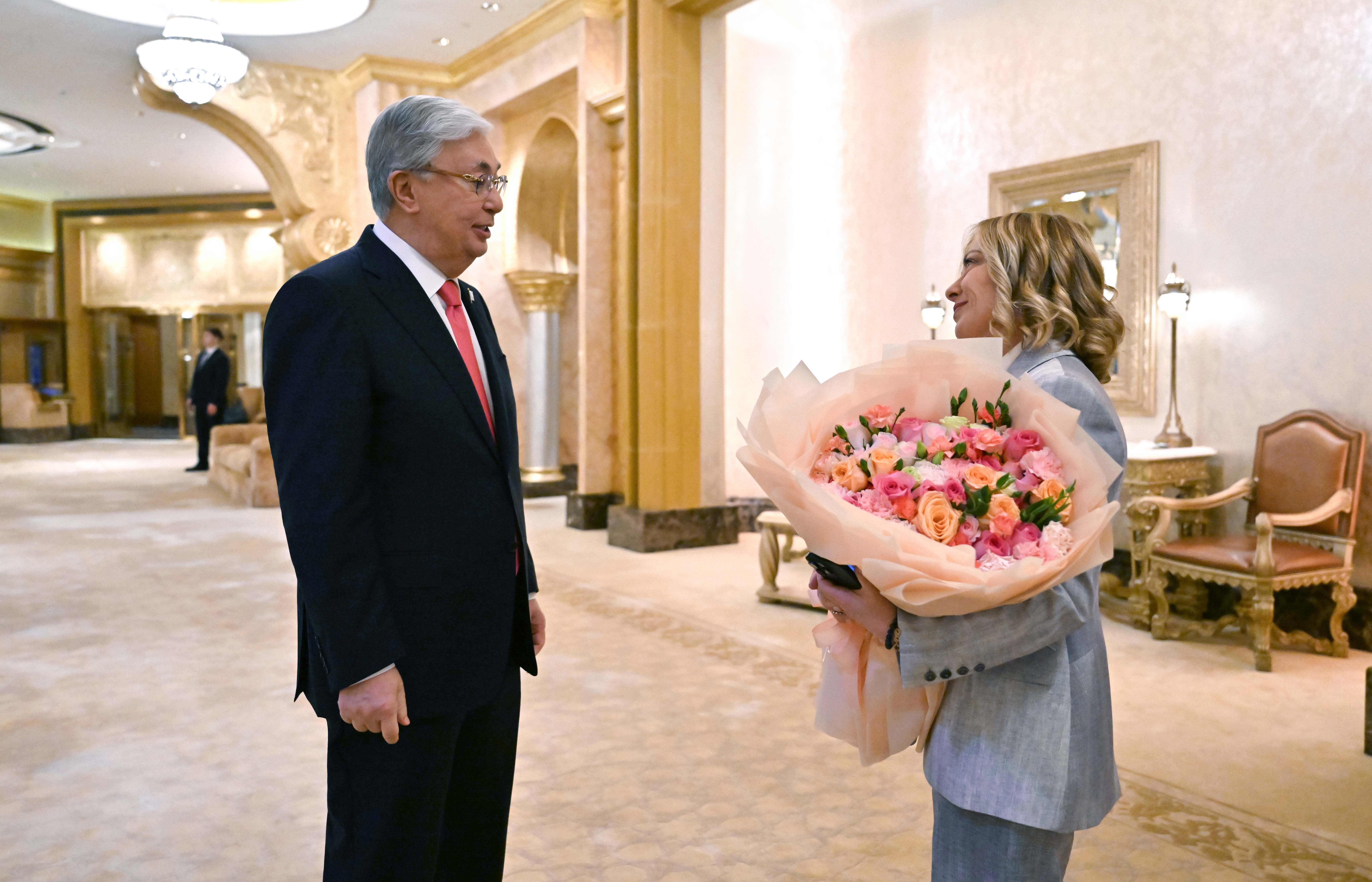 Il Presidente del Kazakhstan Kassym-Jomart Tokayev ha avuto un incontro con il Presidente del Consiglio dei Ministri italiano, Giorgia Meloni
