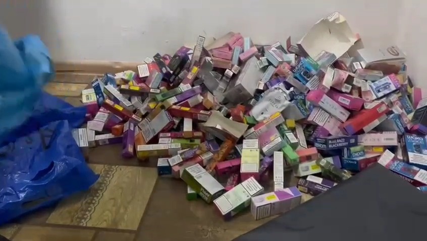 Полицейлер шамамен 15 миллион теңгеге шегілмейтін темекі өнімдерін тәркіледі
